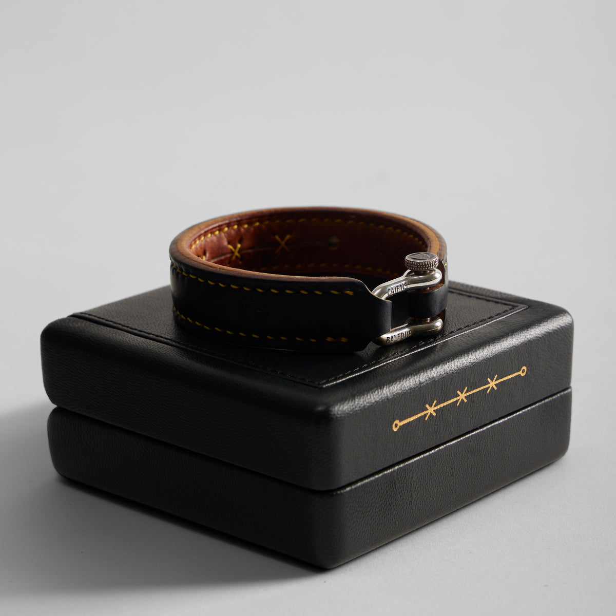 FI.01 | THE GENTLEMAN'S CUFF